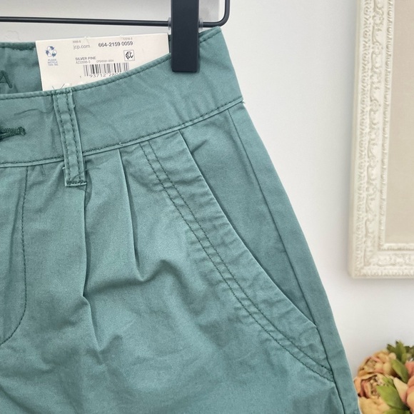 NWT Arizona Jeans Co. High Rise Silver Green Khaki Shorts junior 5 pleated - Picture 2 of 8